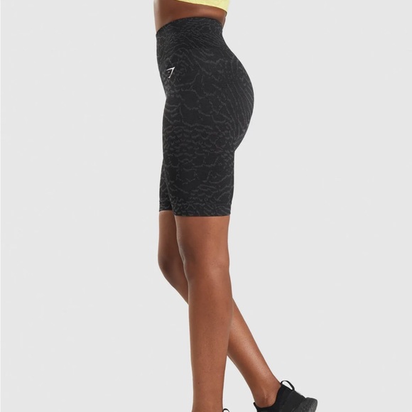 Gymshark Adapt Animal Seamless Cycling Shorts - Black - Picture 4 of 6